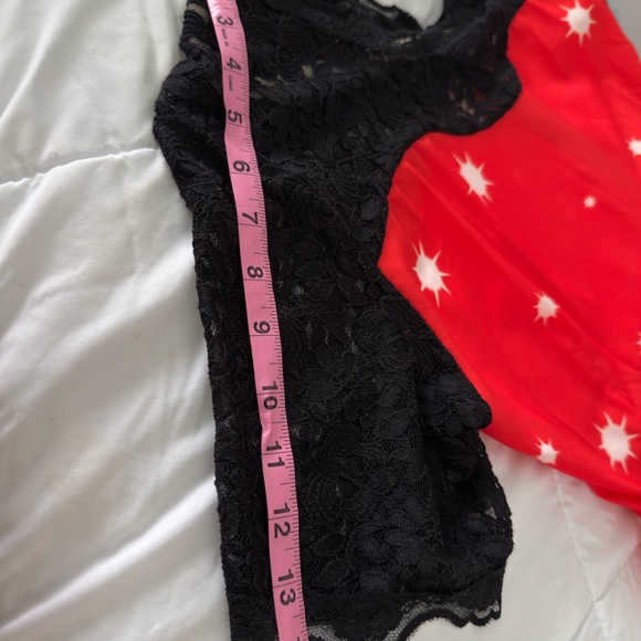 Christmas dress, lightweight, 3xl runs small. See measurements in pics - Picture 5 of 9